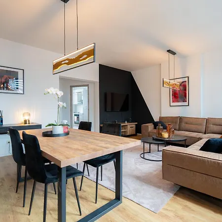 Charleroi Aeroport Apartment